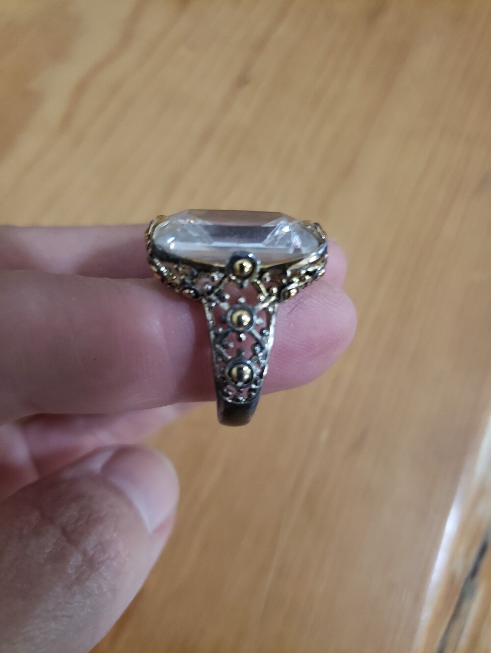 Vintage-Style Clear Crystal Ring with Gold Accents
